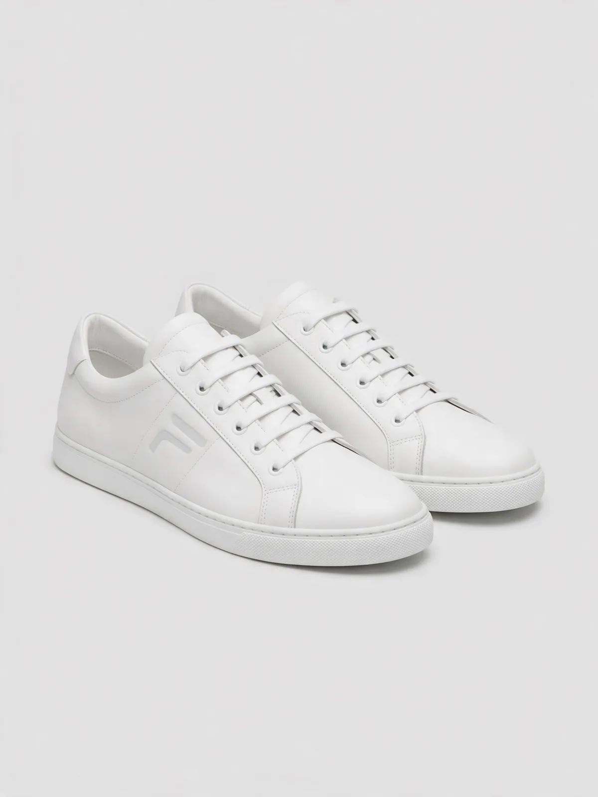 Deri Minimal Sneaker · Beyaz
